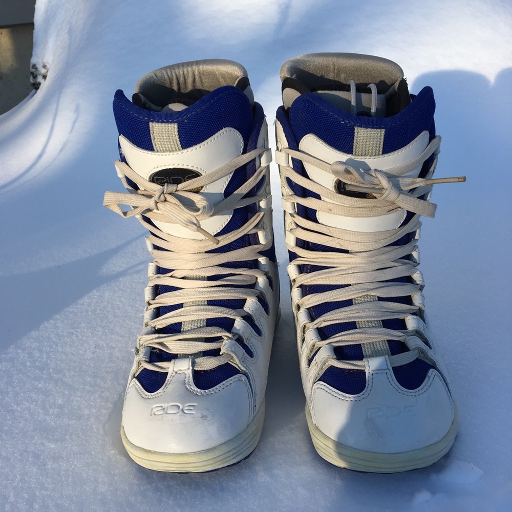 RIDE women’s snowboard boots